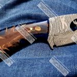 Damascus steel skinner knife