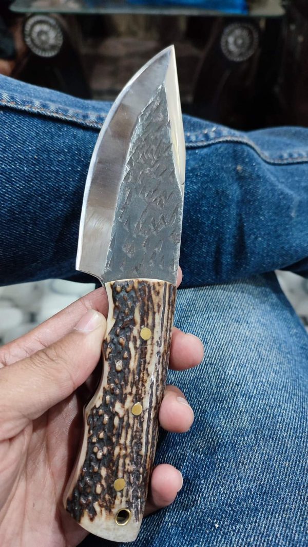 steel skinner knife in Texas